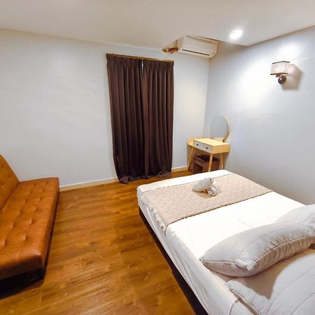 D'Ocean Homestay In Tiara Desaru Residence Exteriör bild