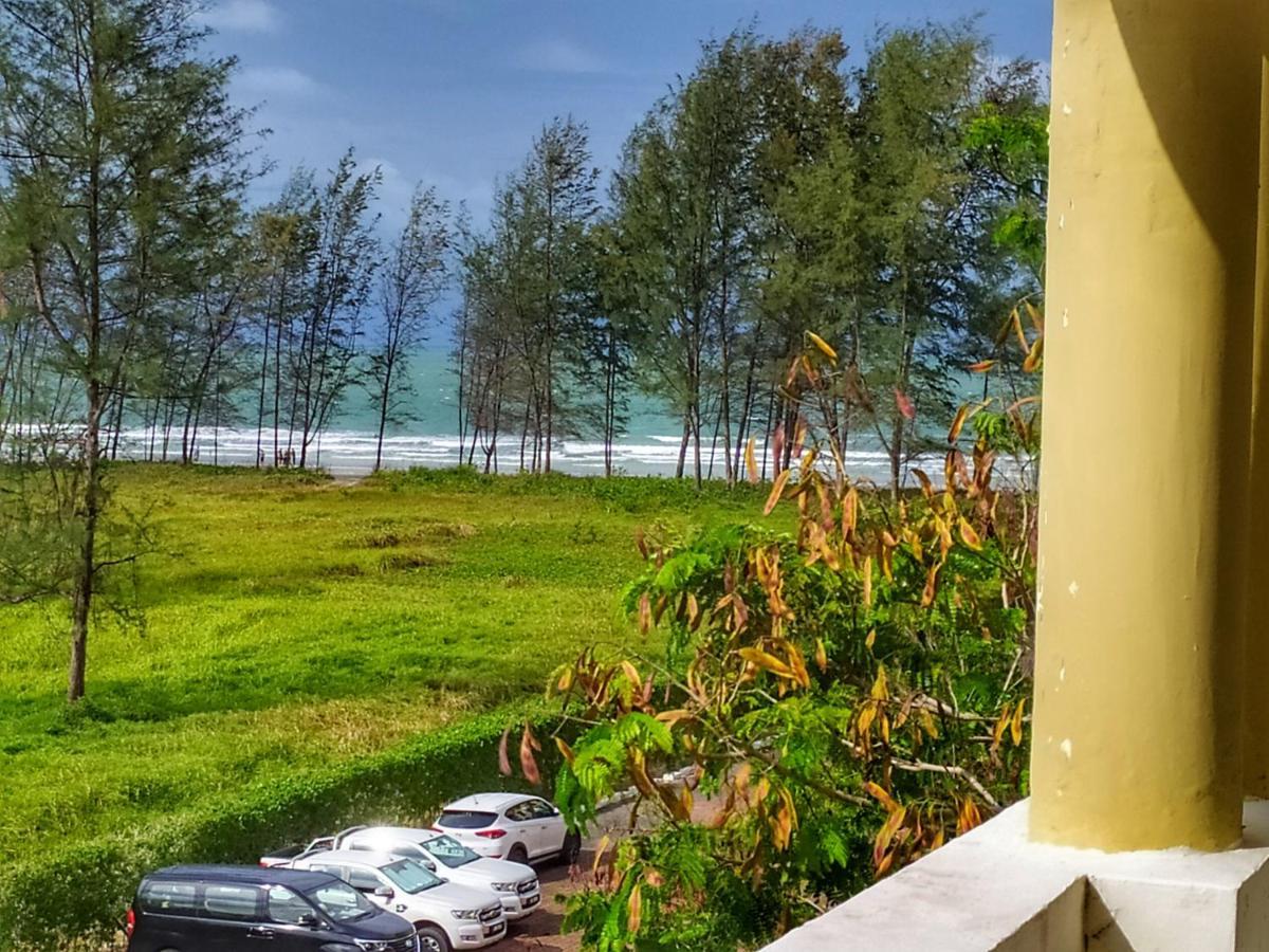 D'Ocean Homestay In Tiara Desaru Residence Exteriör bild